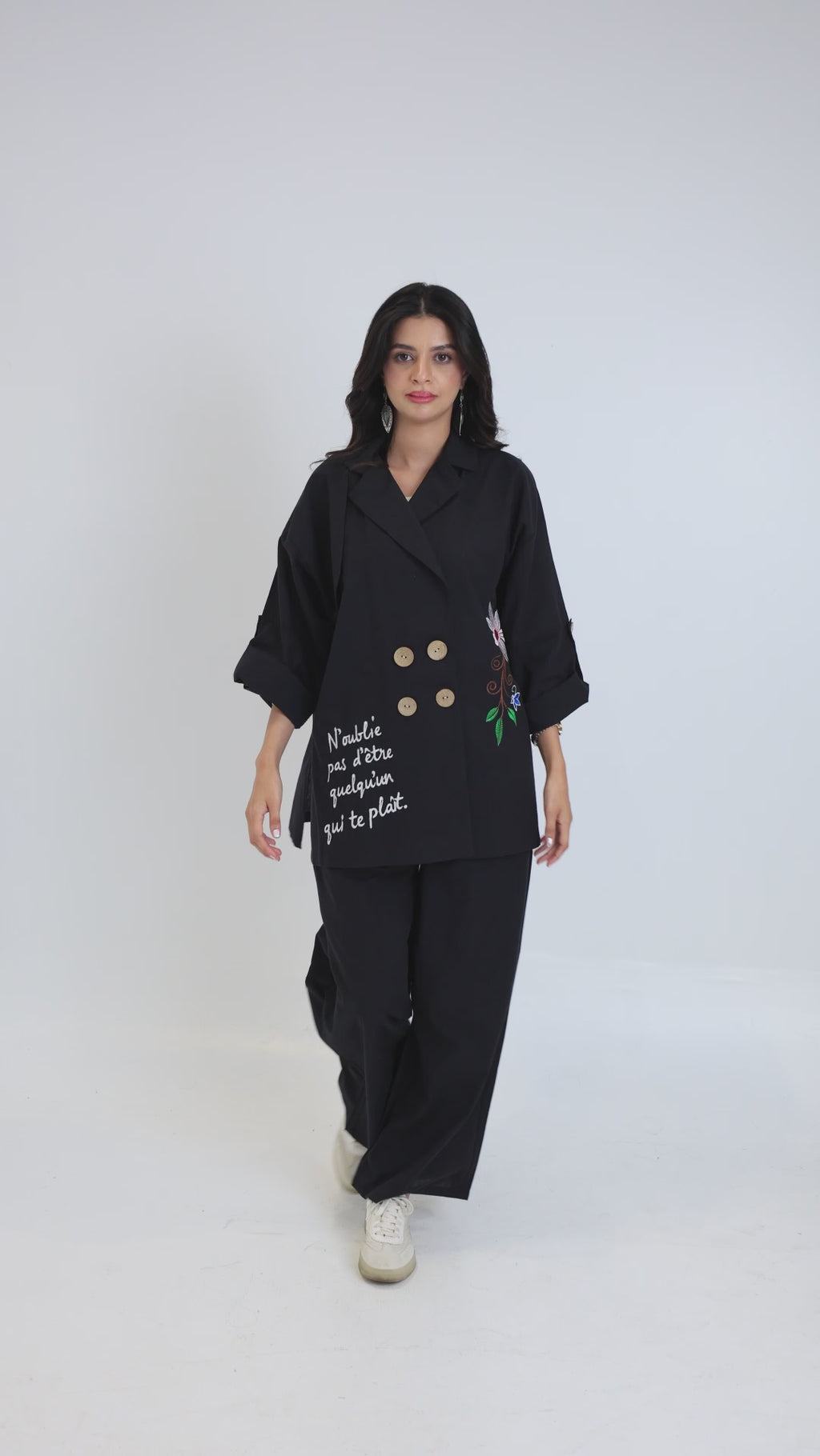 Embroidery-Black-Set