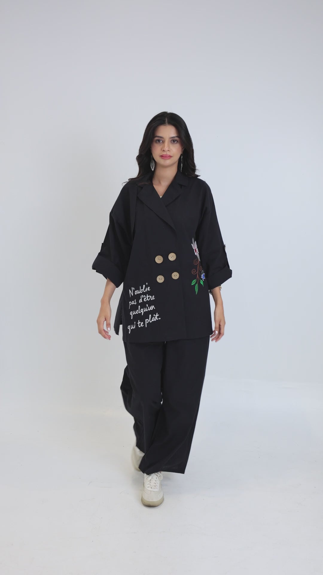 Embroidery-Black-Set